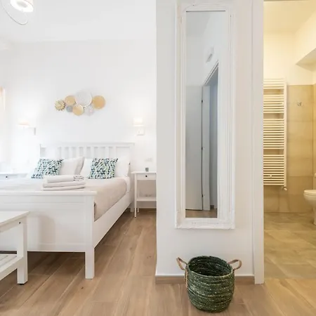 Vendégház Light Garden 3*