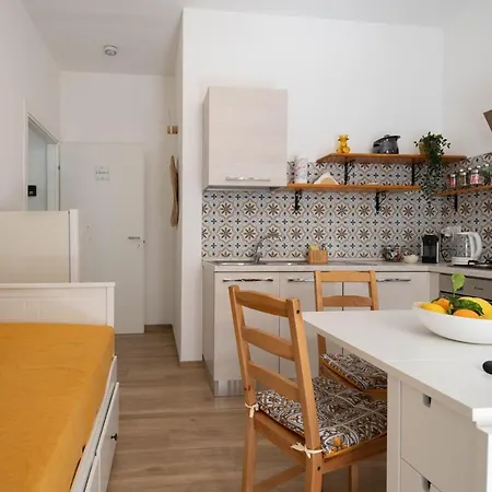 Light Garden Vendégház