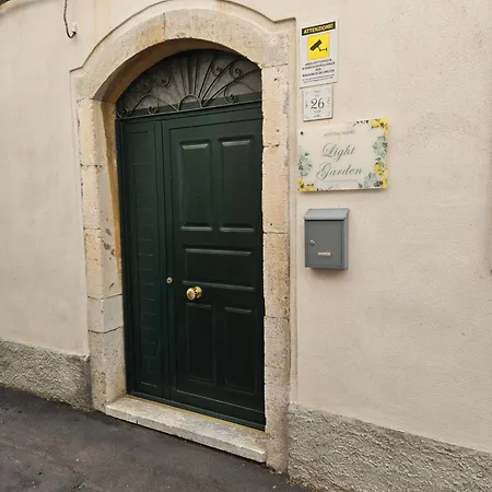 Light Garden Vendégház 3*