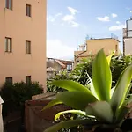 بيت ضيافة Light Garden