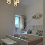 Light Garden تاورمينا