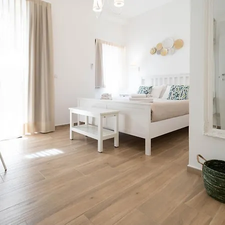 Πανσιόν Light Garden Ταορμίνα